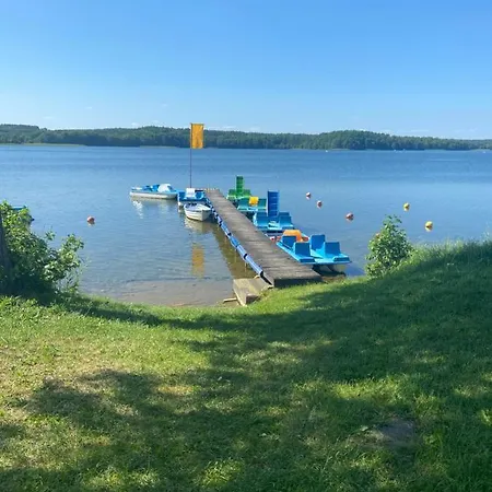 Dom wakacyjny Dom Nad Jeziorem