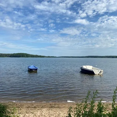 Dom Nad Jeziorem Vakantiehuis *