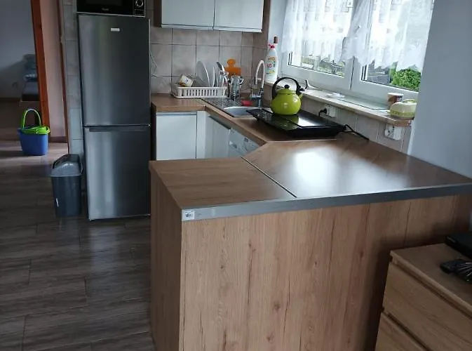 Dom Nad Jeziorem Vakantiehuis *